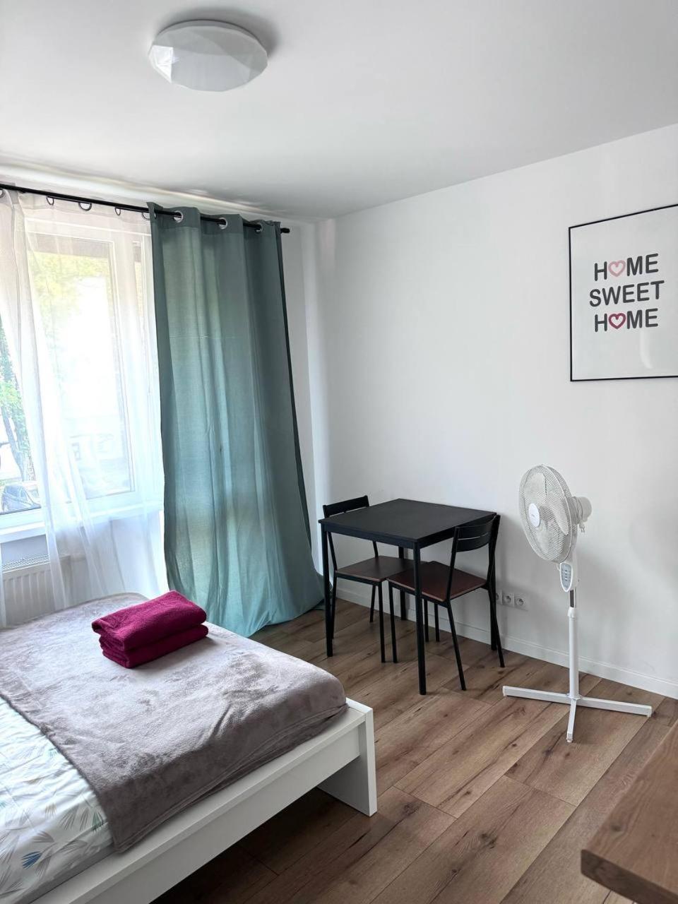 Quiet Apartment Near The Park, Metro, Centre, Wi-Fi - By Hik Apartments Varsovia Exterior foto